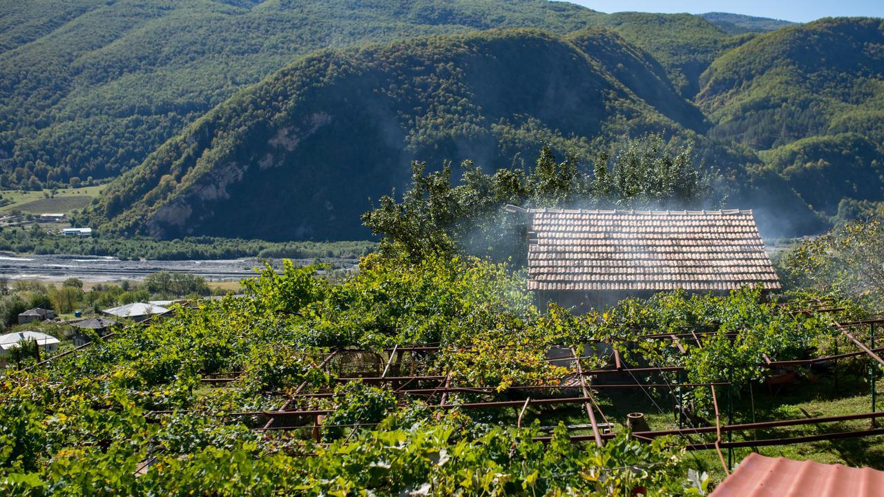 Chateau Dio Ambrolauri Εξωτερικό φωτογραφία